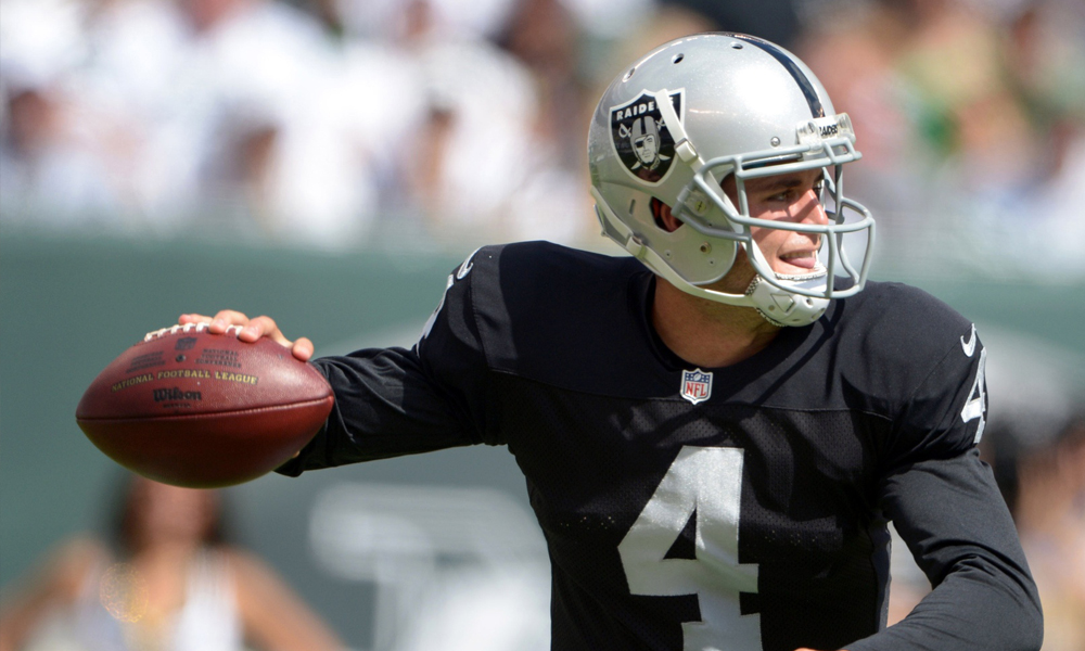 Derek_Carr_Raiders_2014_1